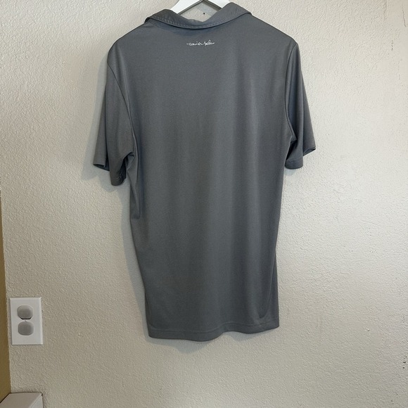 Travis Mathew Mens M Polo Shirt Grey Short Sleeve Golf Basic Comfort Lightweight - Picture 4 of 6